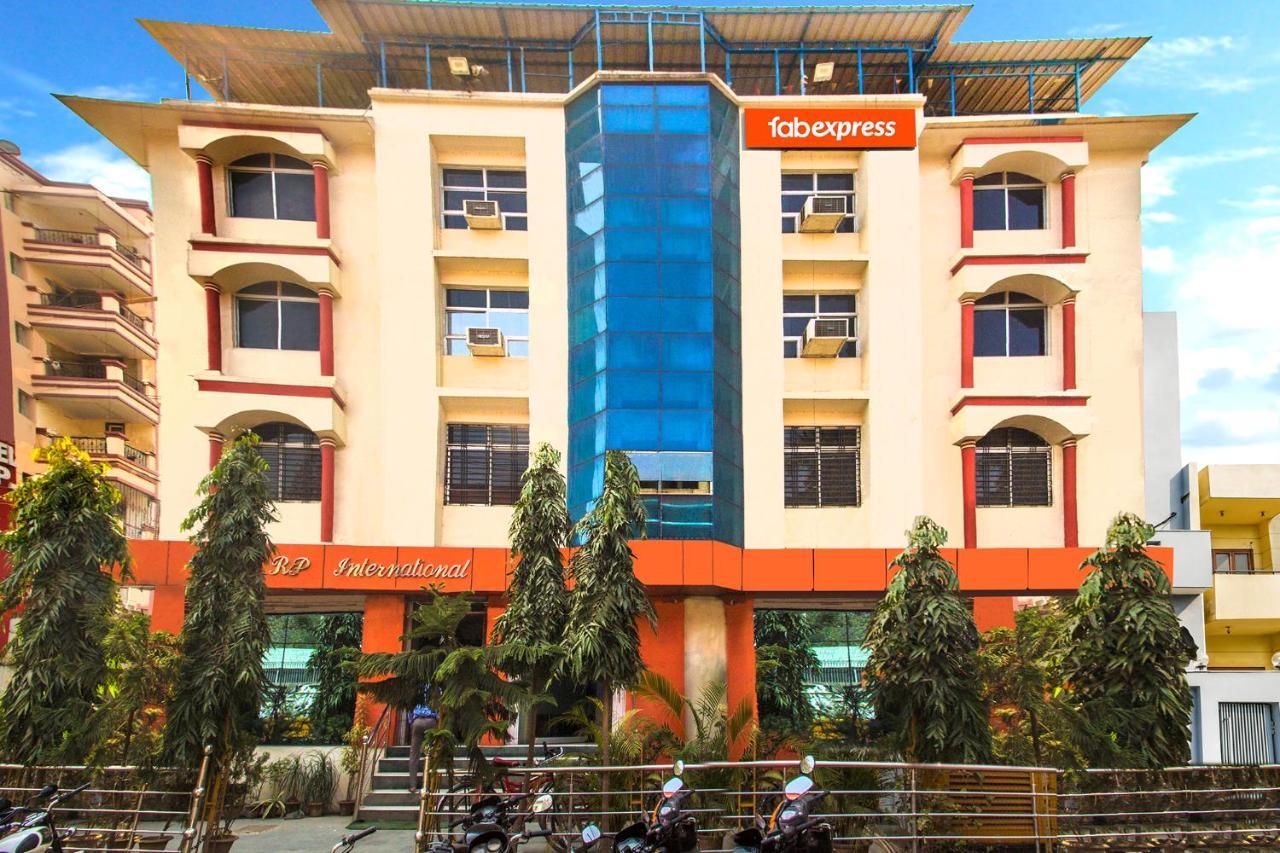 Fabexpress Rp International Hotel Patna  Exterior photo